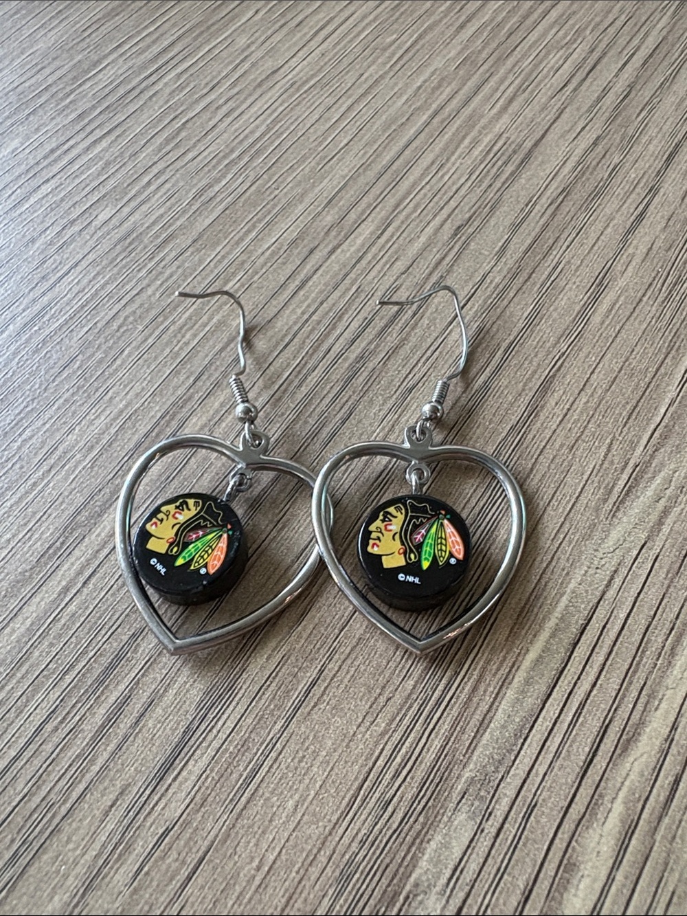 Blackhawks NHL Heart Dangle Puck Earrings